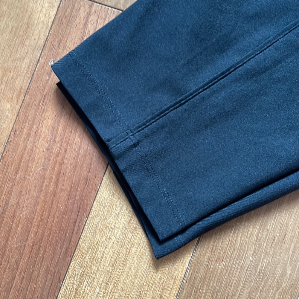 Lululemon women’s trouser pants, black size 6 - Picture 4 of 4